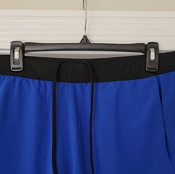 Reebok Men's Athletic Shorts - Picture 4 of 5